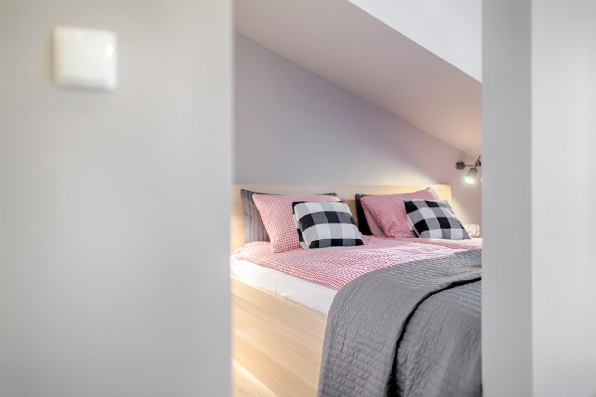 Tyzenhauz Apartments Arianska Street Kraków Zewnętrze zdjęcie